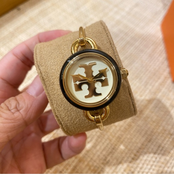 TORY BURCH The Miller Gold-Tone Stainless Bangle Bracelet Watch TBW6015 - Picture 4 of 16